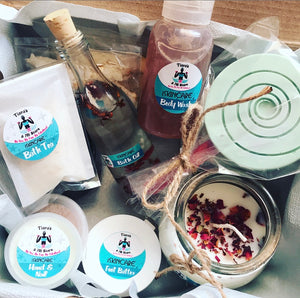 Pamper Spoils Bath and Body Box
