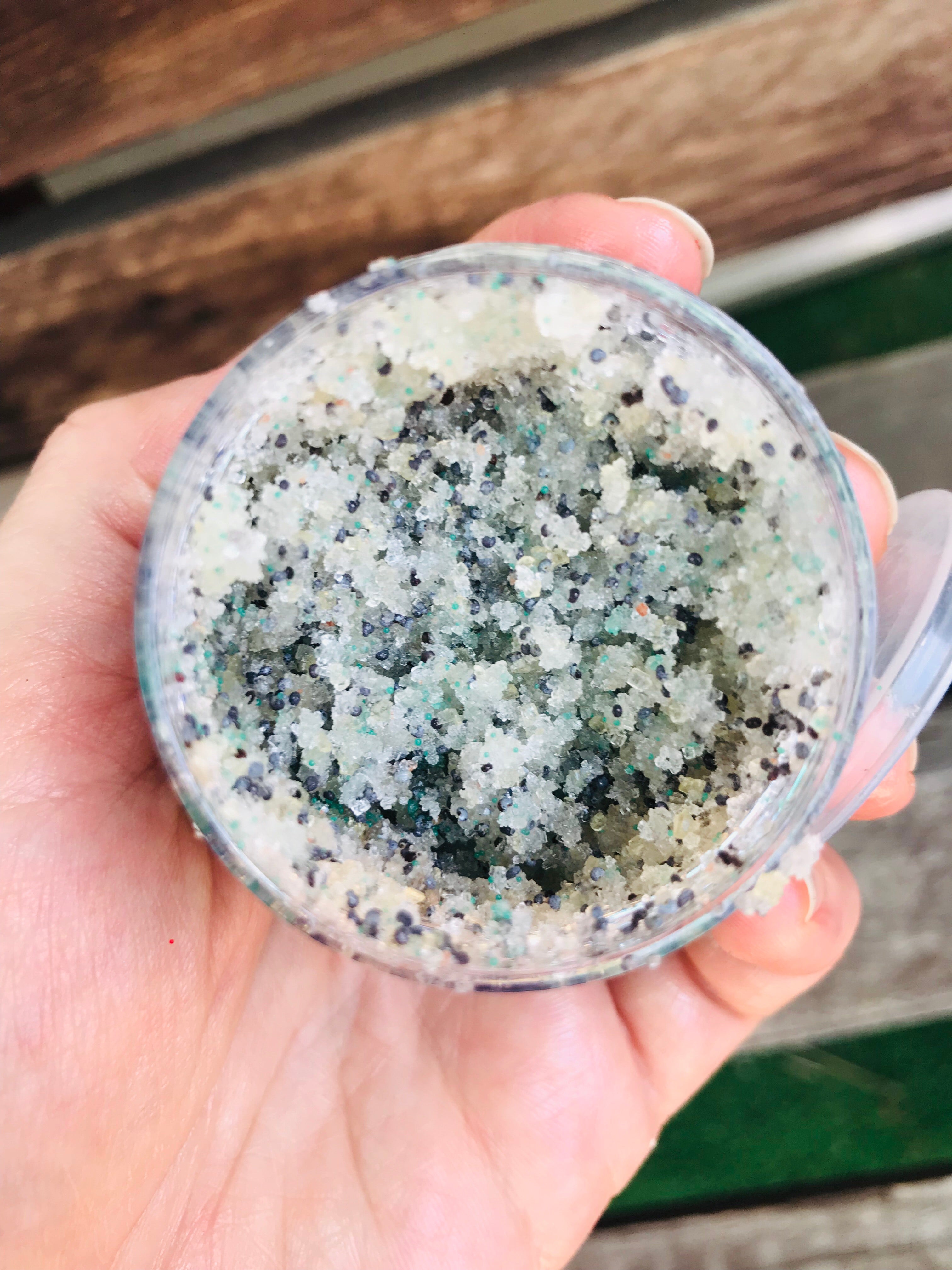 50ml coconut&Lime body scrub with magnesium sulphate and poppy seed