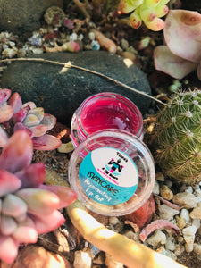 5ml Rejuvenating Eye Gel with Hyaluronic Acid, beetroot and raspberry powder.