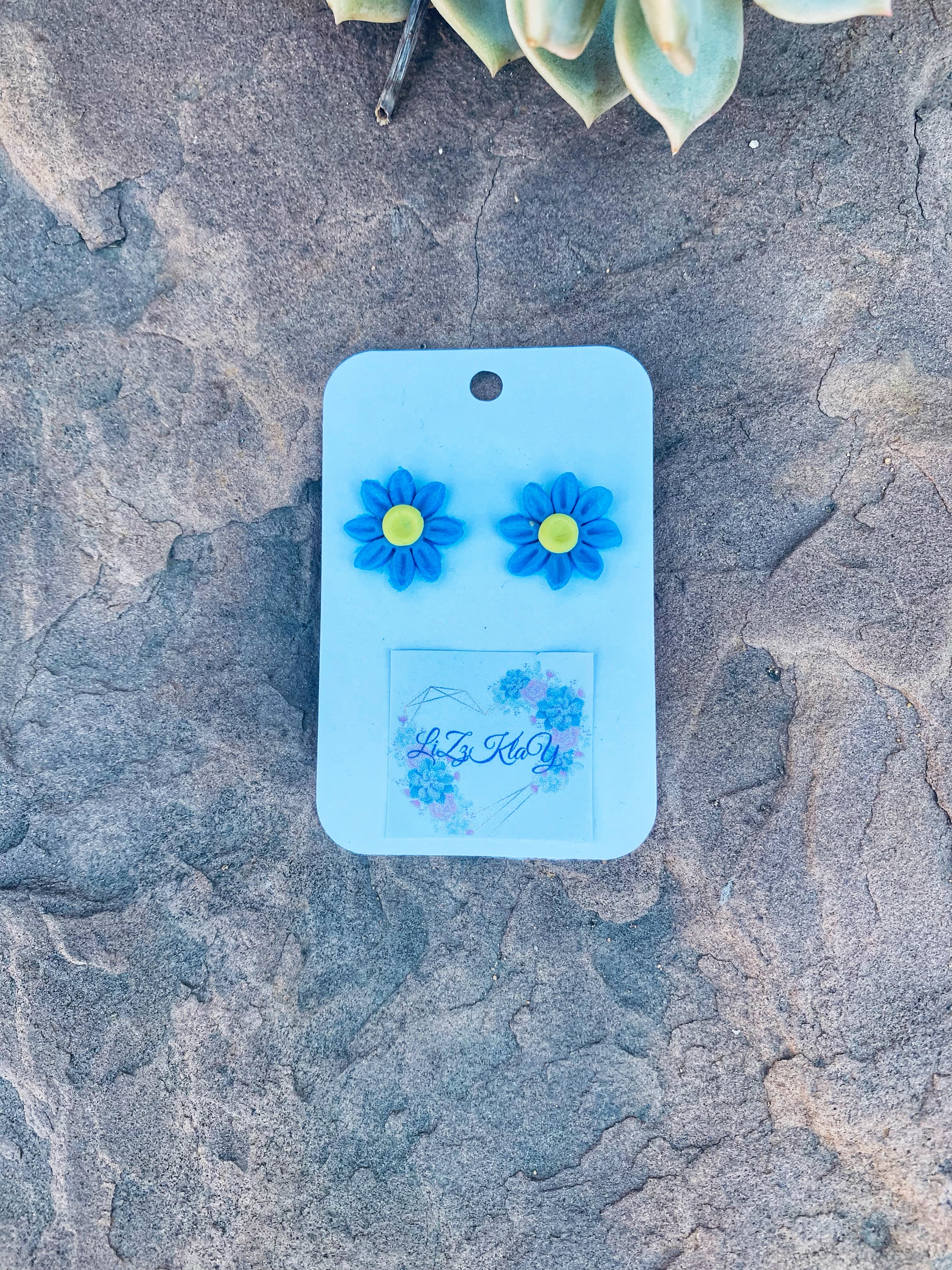 Blue Daisy Clay Stud Earrings