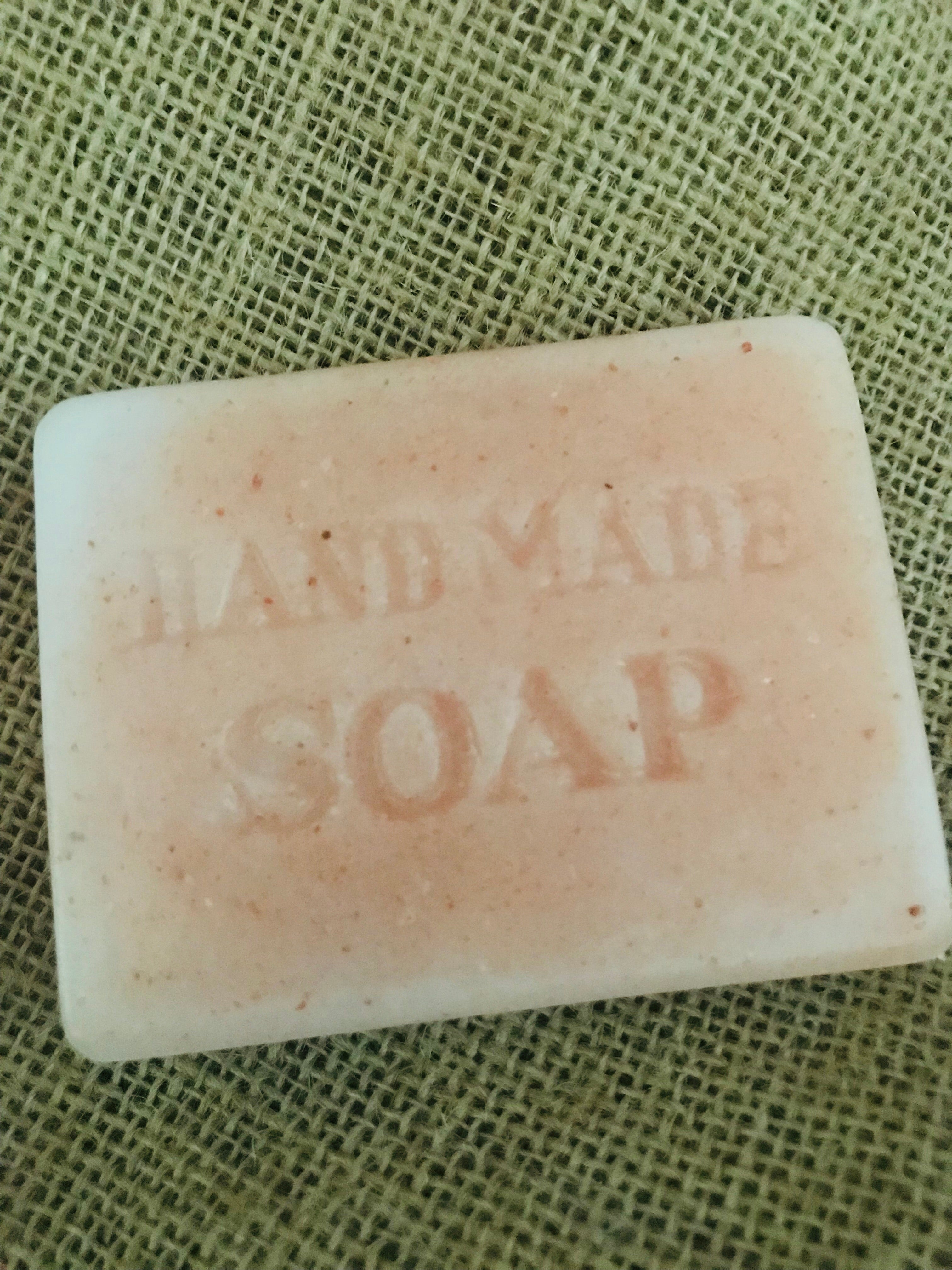Himalayan pink salt 100g handmade soap