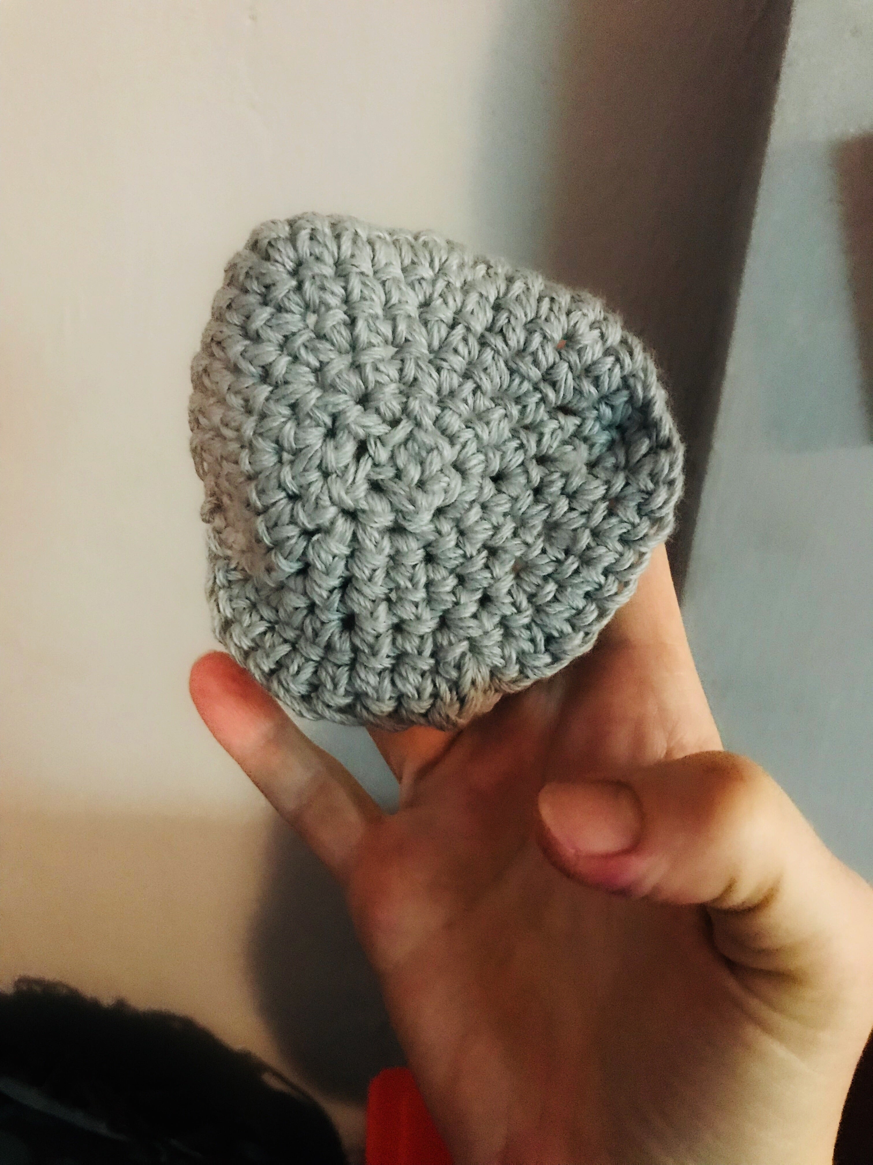 Large face scrubee reusable. Great for a pore opener