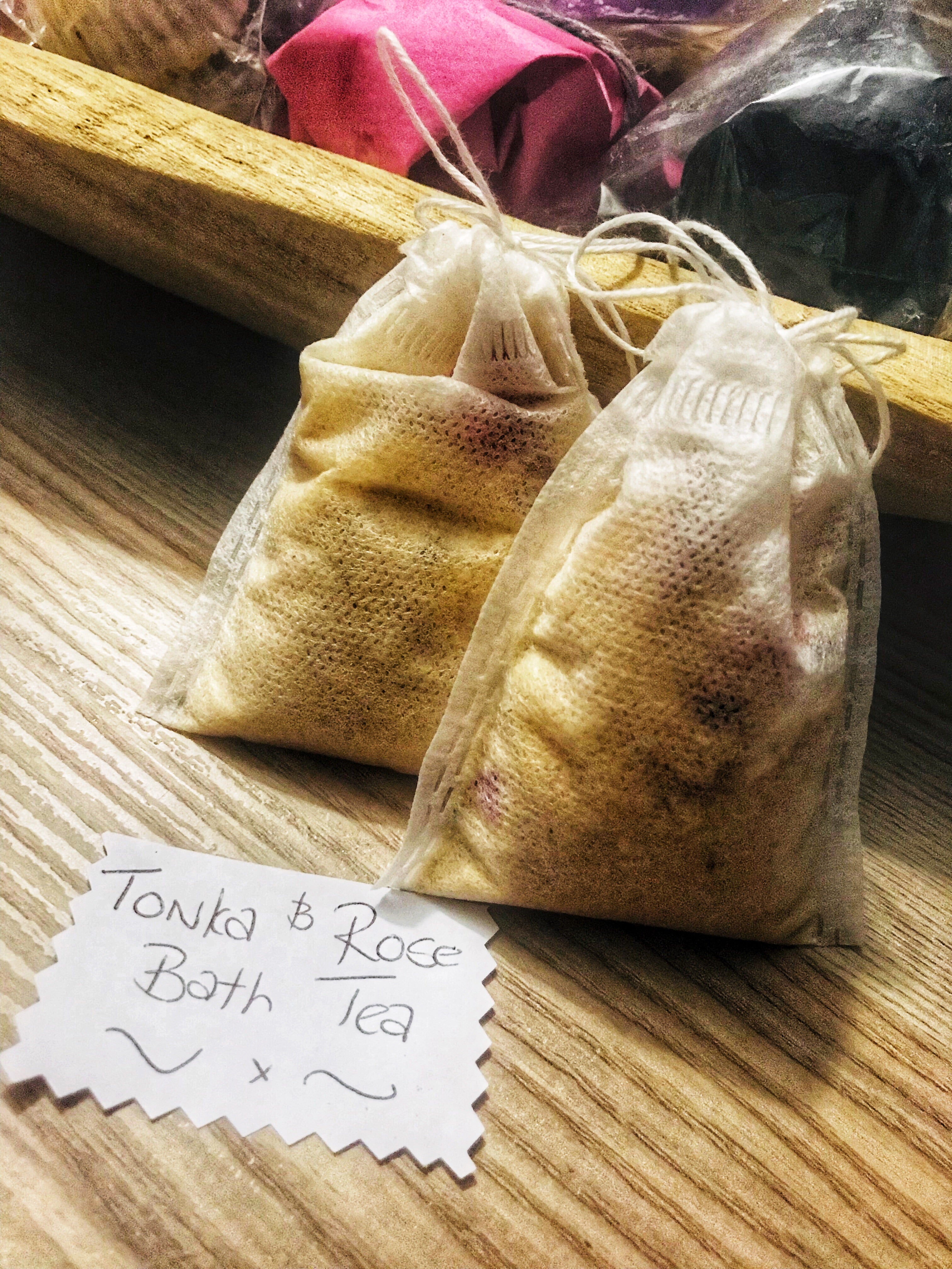 Bath tea for a milky and silky smooth bath