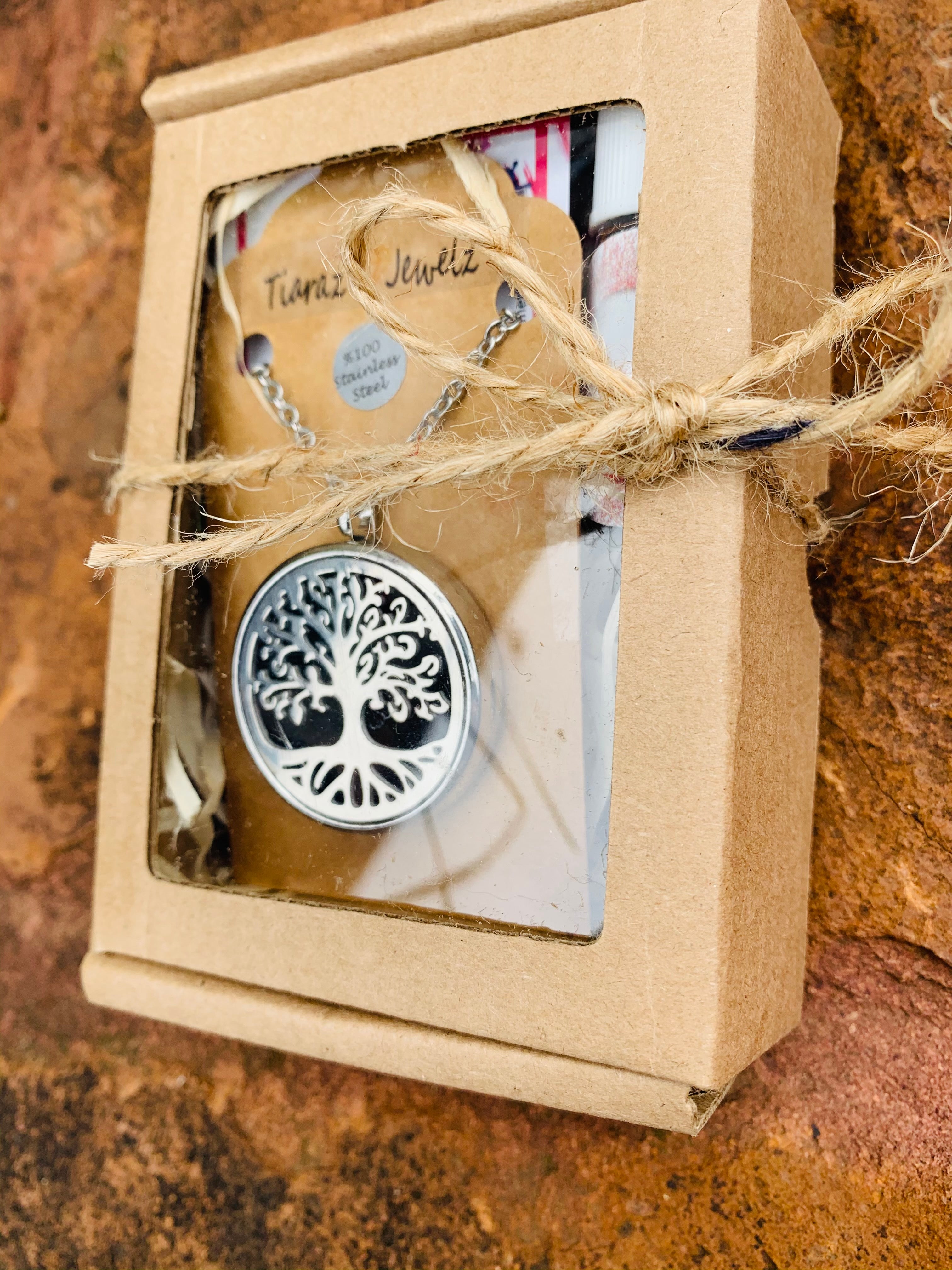 Stainless Steel Tree Of Life Essential oil Diffuser Necklace with 5ml Essential oil