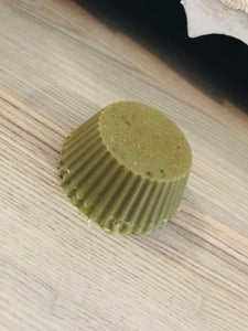 Shampoo bar with bentonite clay, bergamot, grapefruit and lemon essential oil