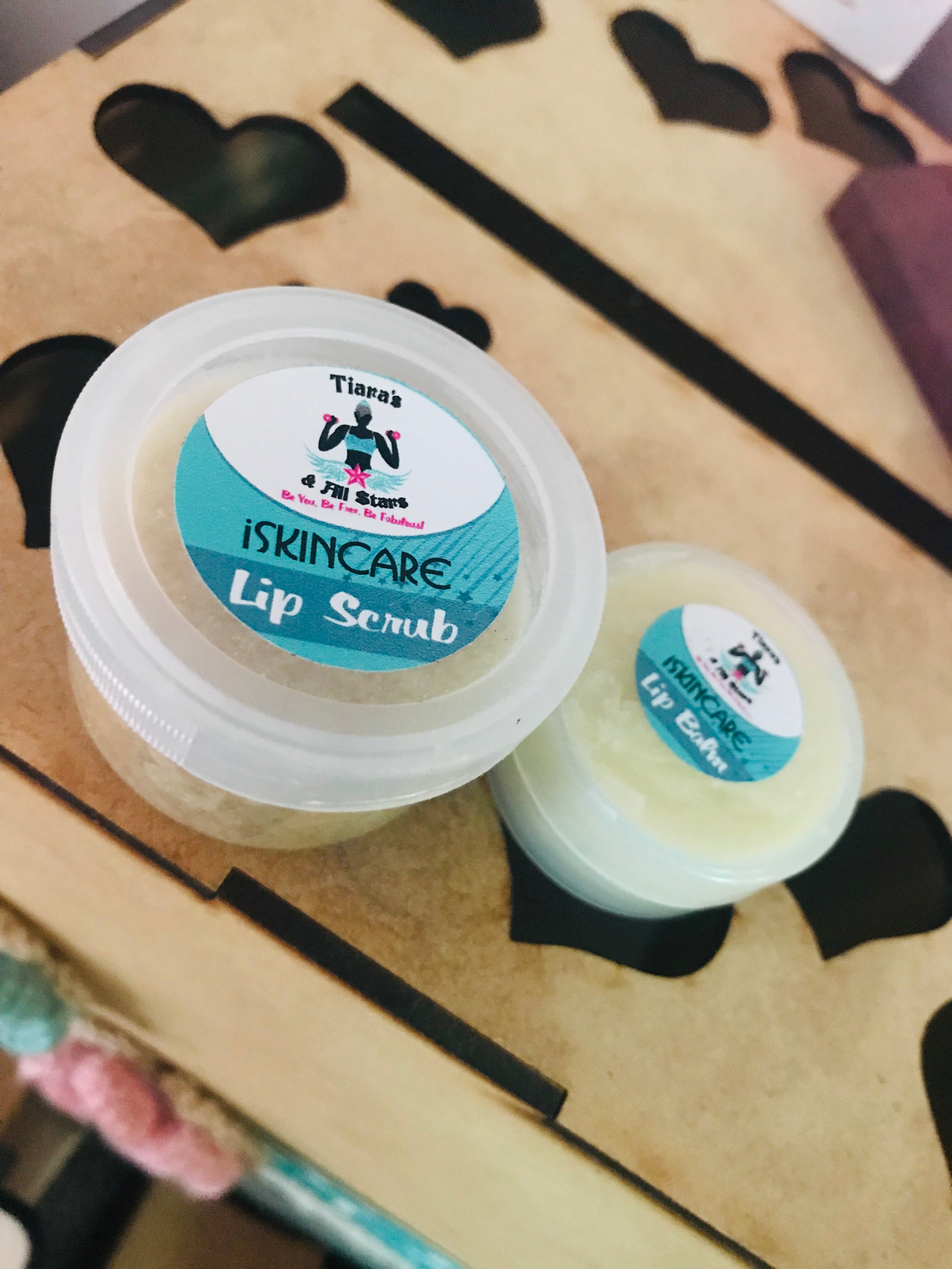 Lip scrub and lip balm set