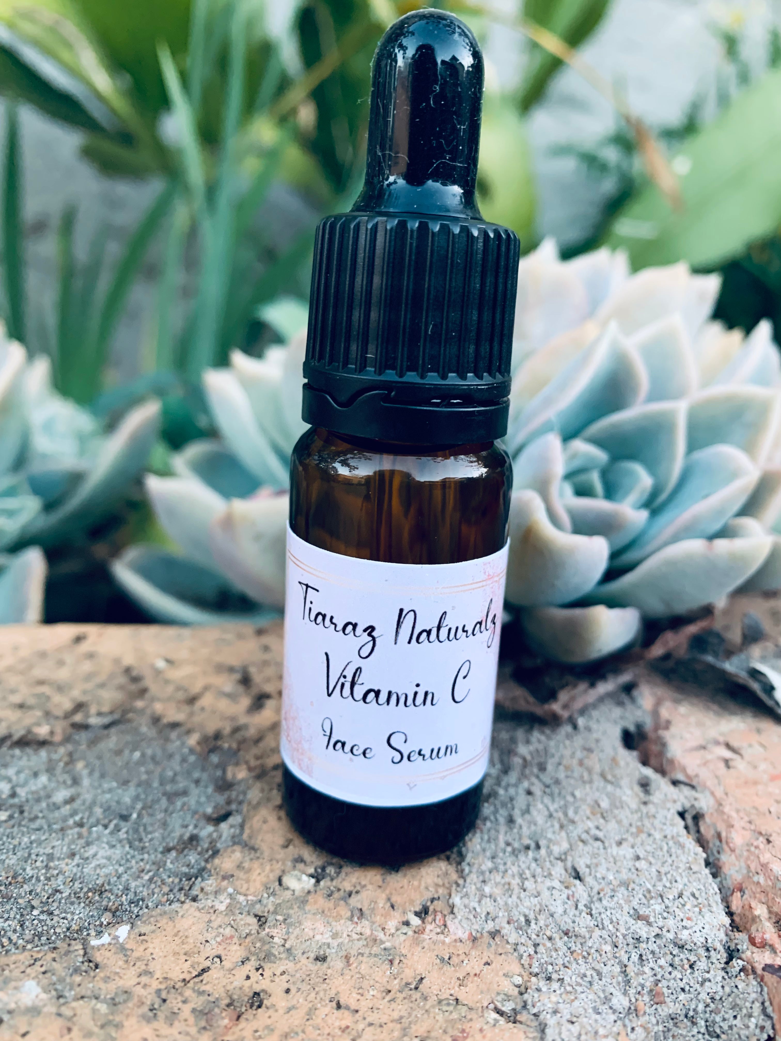 10ml Vitamin C & Hyaluronic Acid Serum